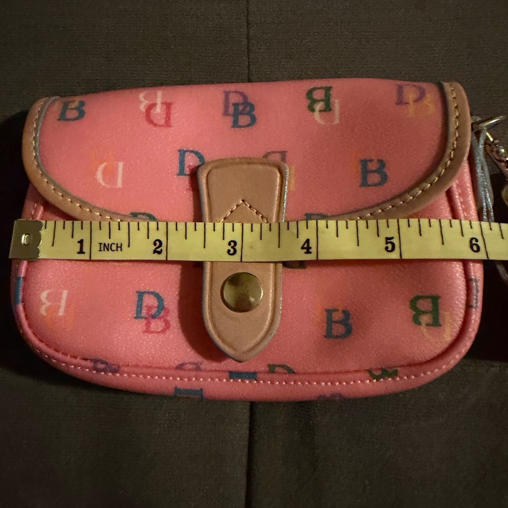Dooney & Bourke Pink wristlet with pink heart charm - Picture 2 of 7